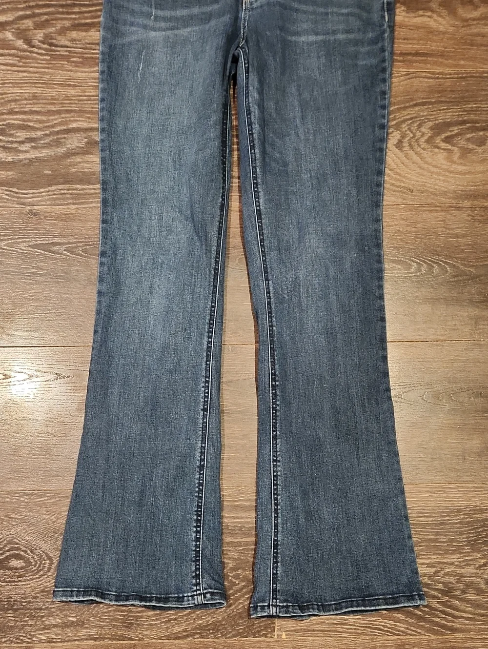 ❤️ DEMOCRACY "AB" TECHNOLOGY ITTY BITTY BOOTCUT JEANS, DISTRESSED, 8 (29) - Picture 4 of 8